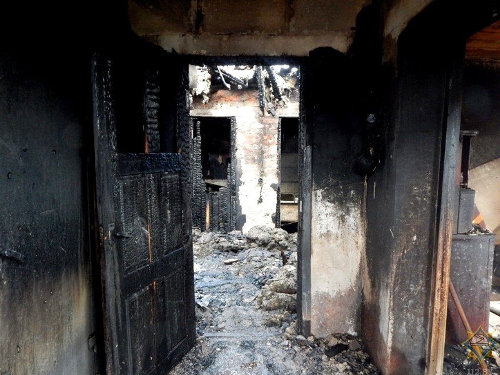 при пожаре дома погиб мужчина