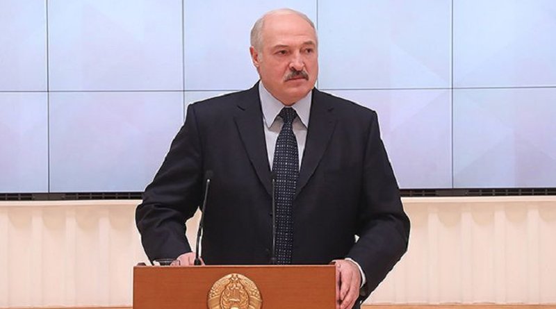 Лукашенко возвращает деньги