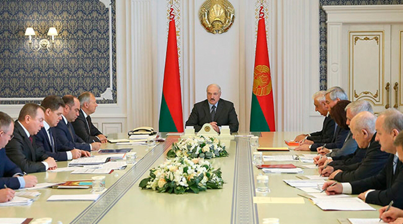 Лукашенко собрал совещание