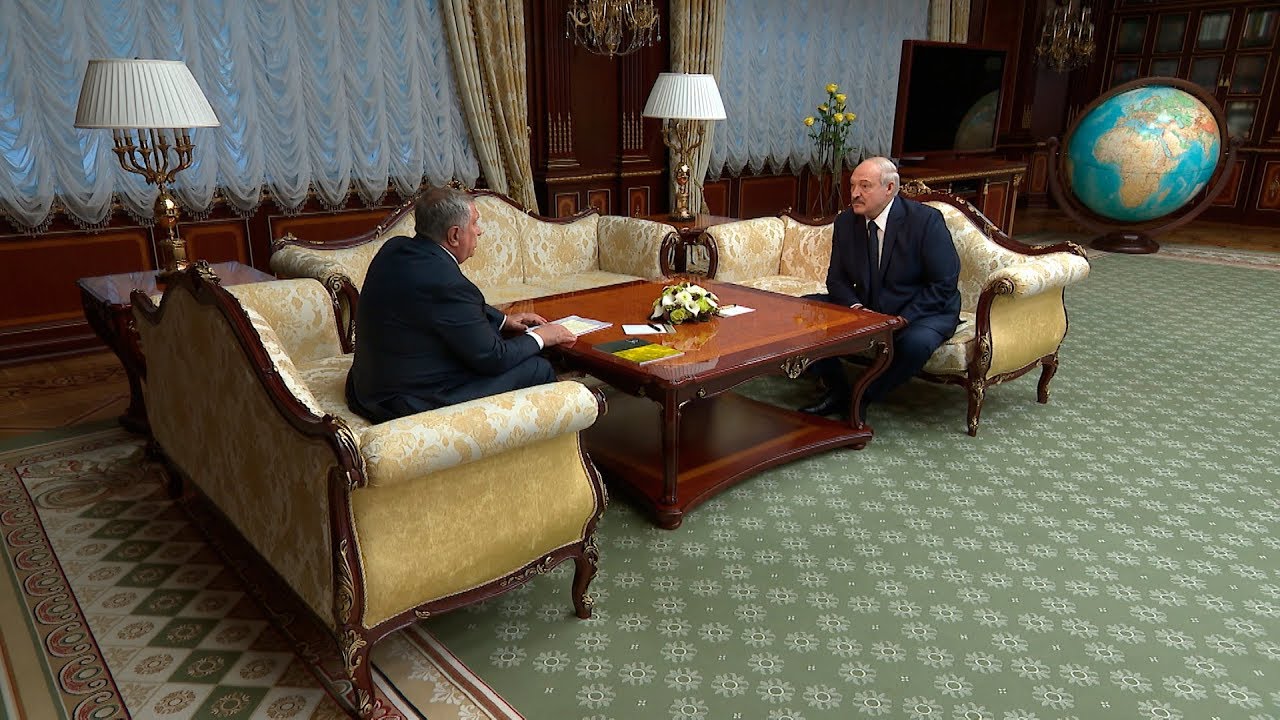 Лукашенко встретился с Сечиным