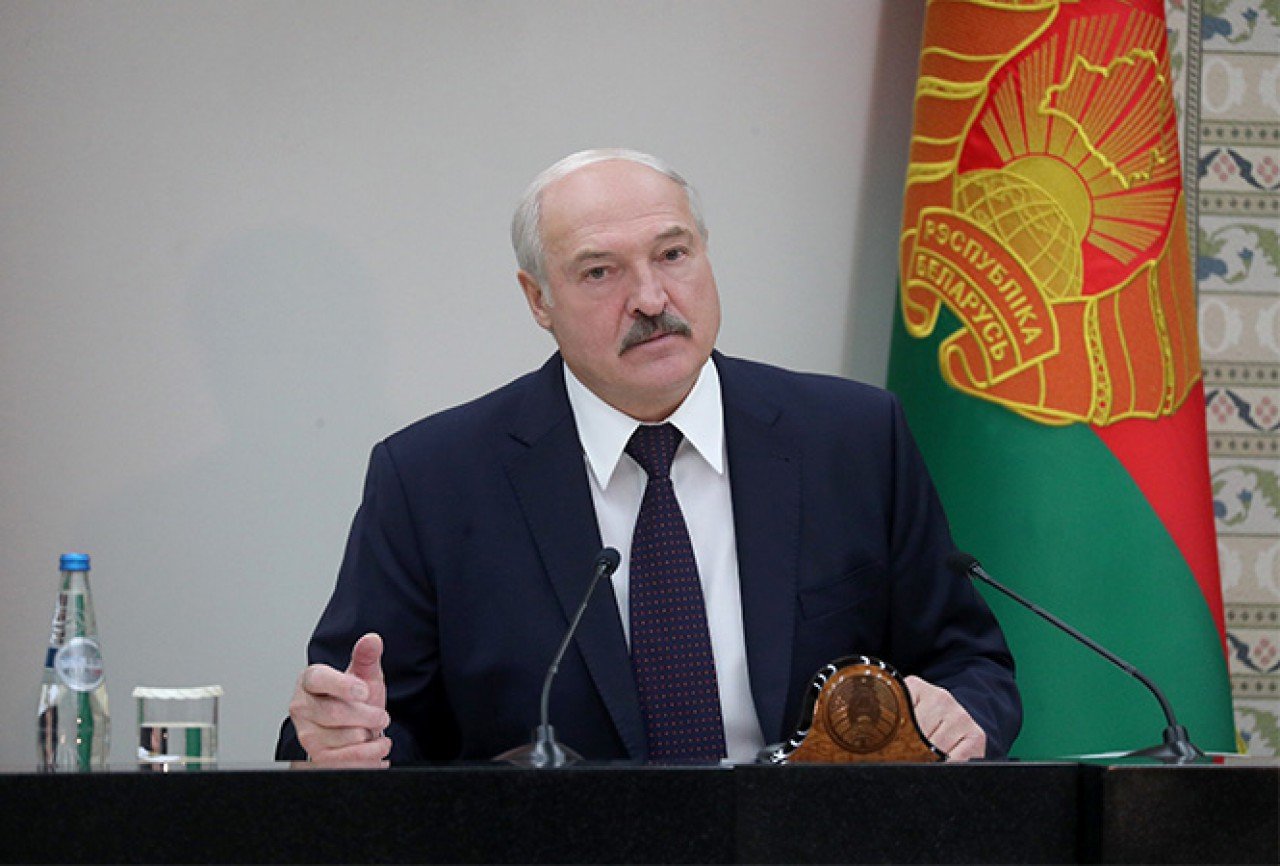 Лукашенко: «надо прошерстить этих пузатых буржуев»