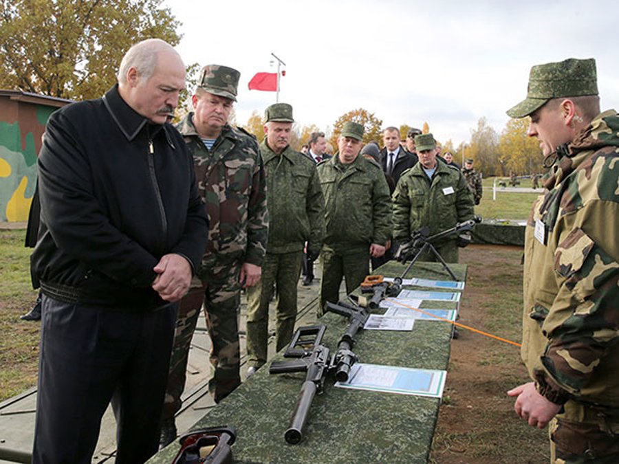 Лукашенко нагрянул с инспекторской проверкой в бригаду спецназа