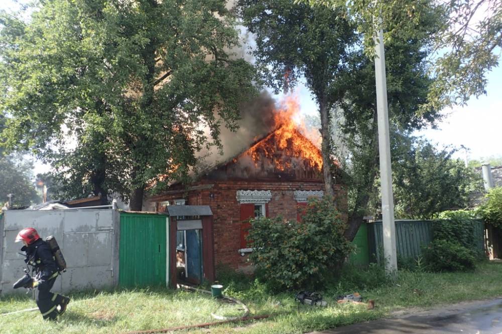 Случился пожар в частном доме на улице Минской в Гомеле