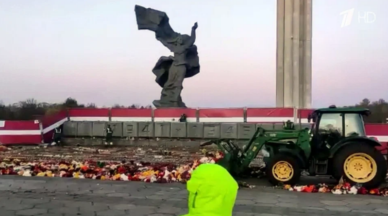 Памятник Освободителям Риги снесут