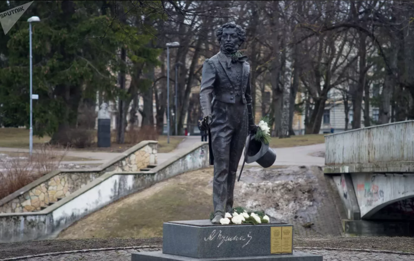 Рига собирается к 9 мая снести памятник Пушкину